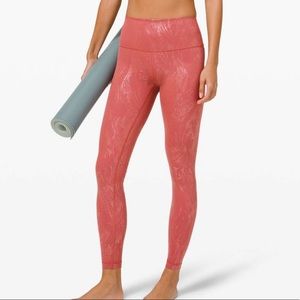 Special Edition Lululemon Wunder Under HR Tight 28”Shine. Size 6.